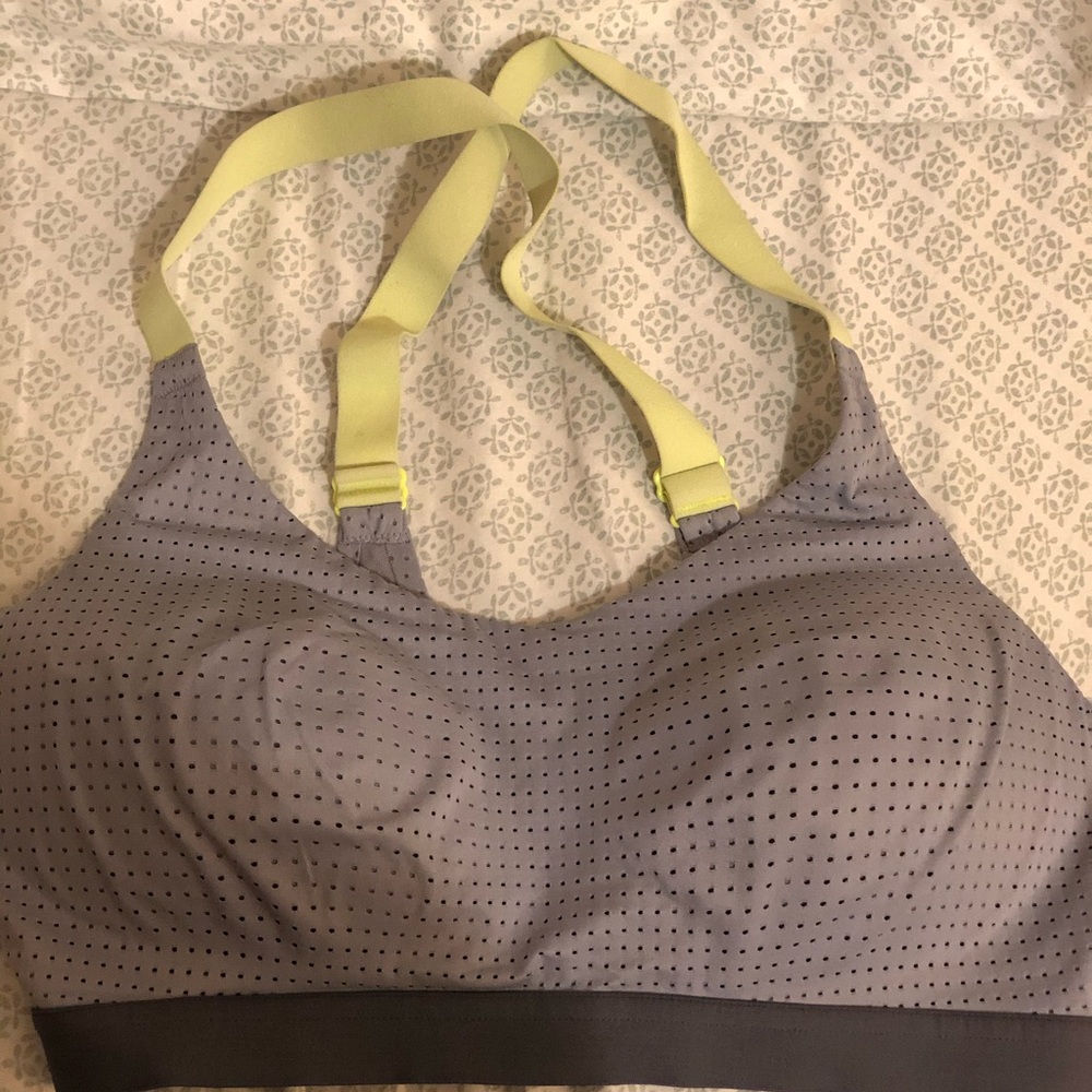 Victoria secret sports bra